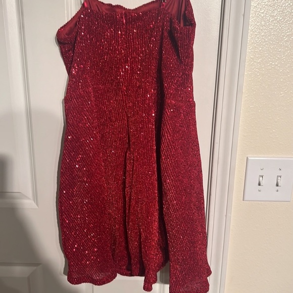 Lulus red sequin dress - Picture 4 of 7